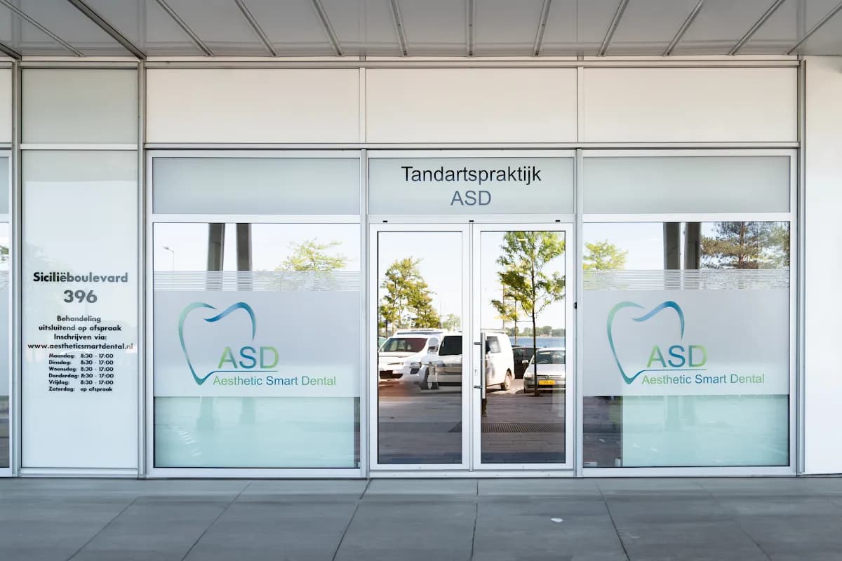 Aesthetic Smart Dental — foto uit de Google-vermelding van de praktijk