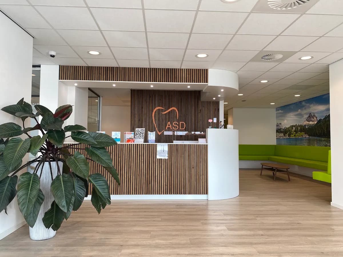 Aesthetic Smart Dental — foto uit de Google-vermelding van de praktijk