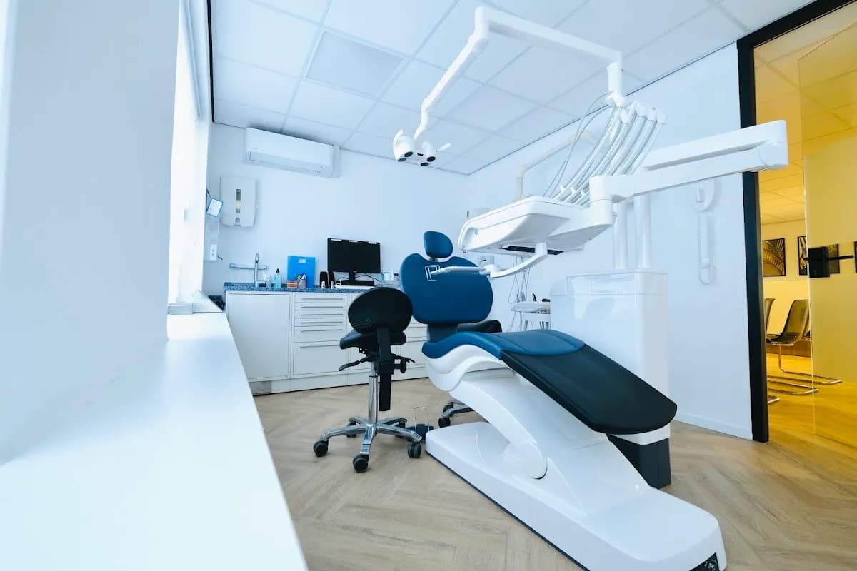 Almeerse Tandartsen Praktijk — foto uit de Google-vermelding van de praktijk