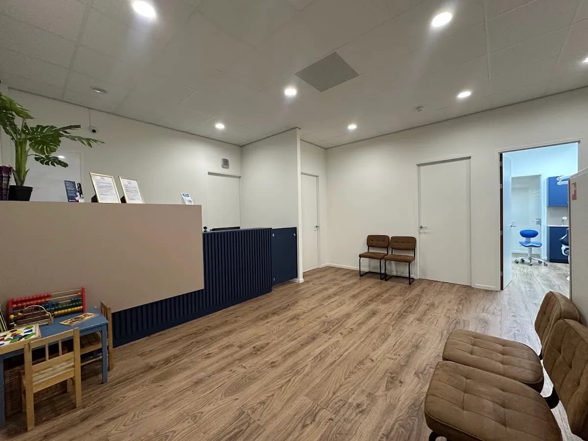 Dental Care Zuidoost — foto uit de Google-vermelding van de praktijk