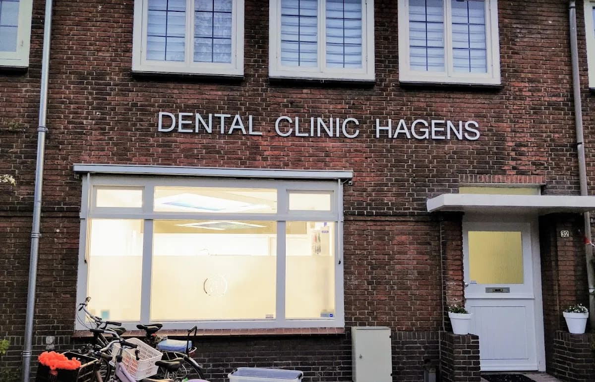 Dental Clinic Hagens — foto uit de Google-vermelding van de praktijk