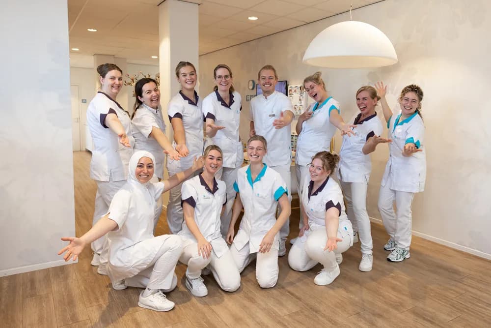 Dental Clinics Alkmaar — foto uit de Google-vermelding van de praktijk