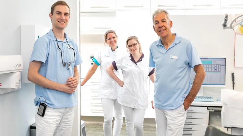 Dental Clinics Breda Belcrum Linie — foto uit de Google-vermelding van de praktijk
