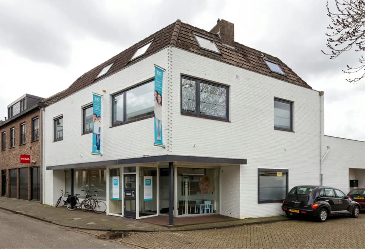Dental Clinics Breda — foto uit de Google-vermelding van de praktijk