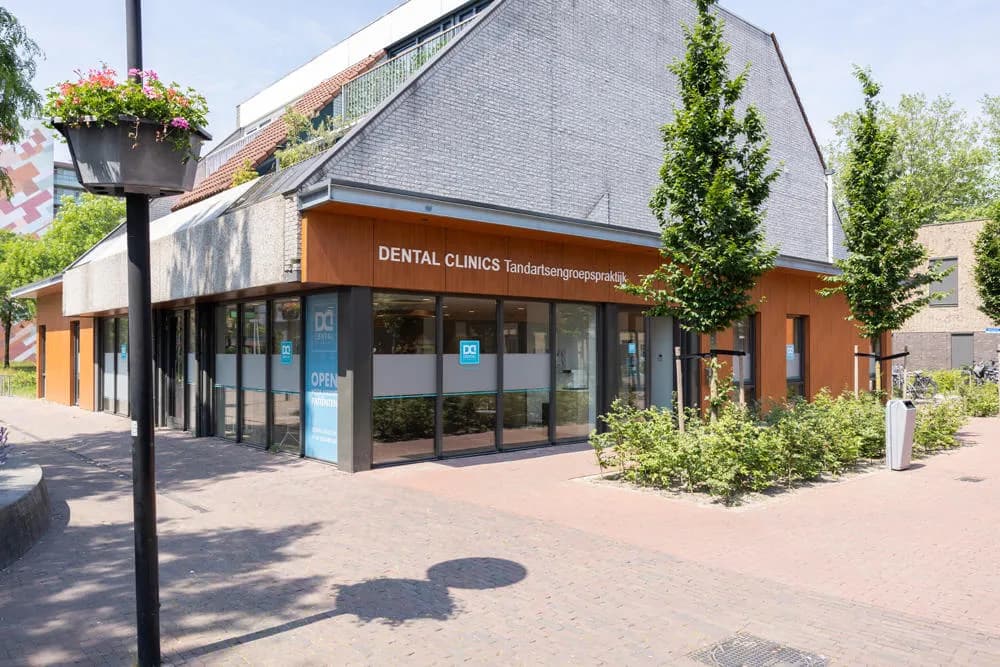 Dental Clinics Ede Bellestein — foto uit de Google-vermelding van de praktijk