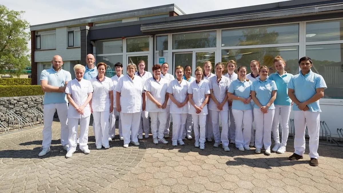 Dental Clinics Klazienaveen — foto uit de Google-vermelding van de praktijk