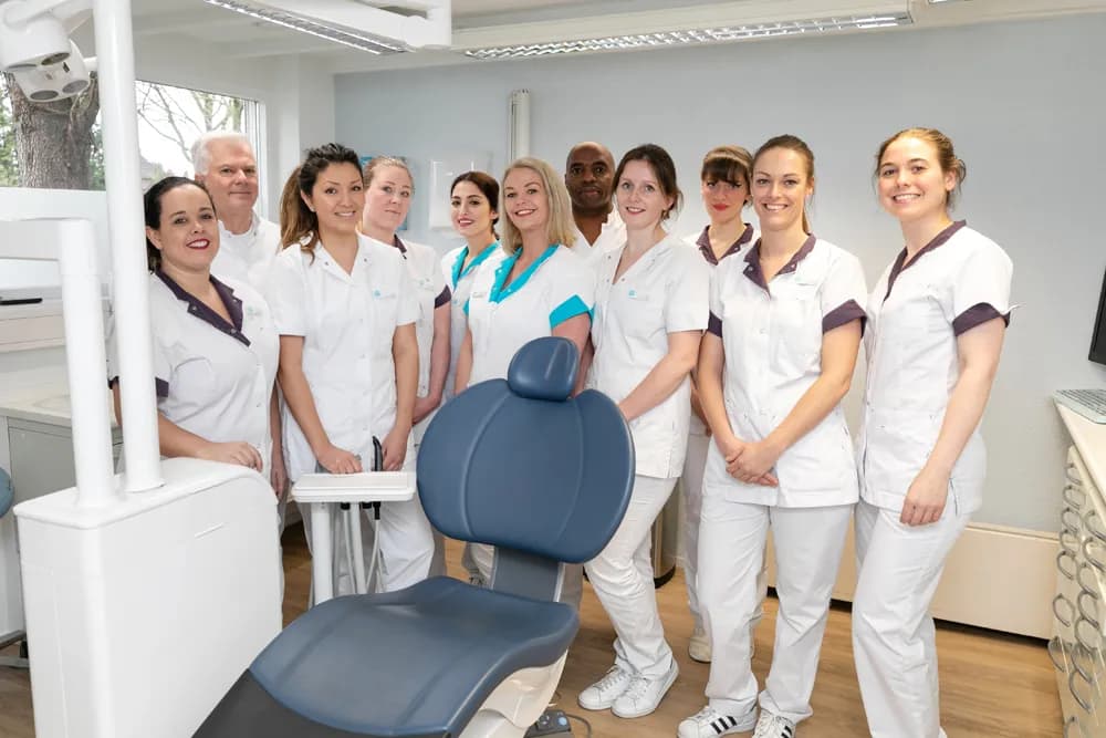 Dental Clinics Zandvoort — foto uit de Google-vermelding van de praktijk