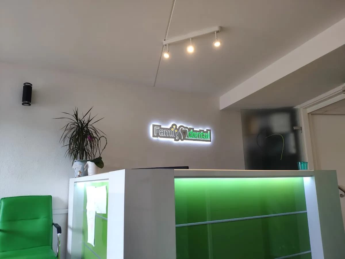 Family Dental🦷 — foto uit de Google-vermelding van de praktijk