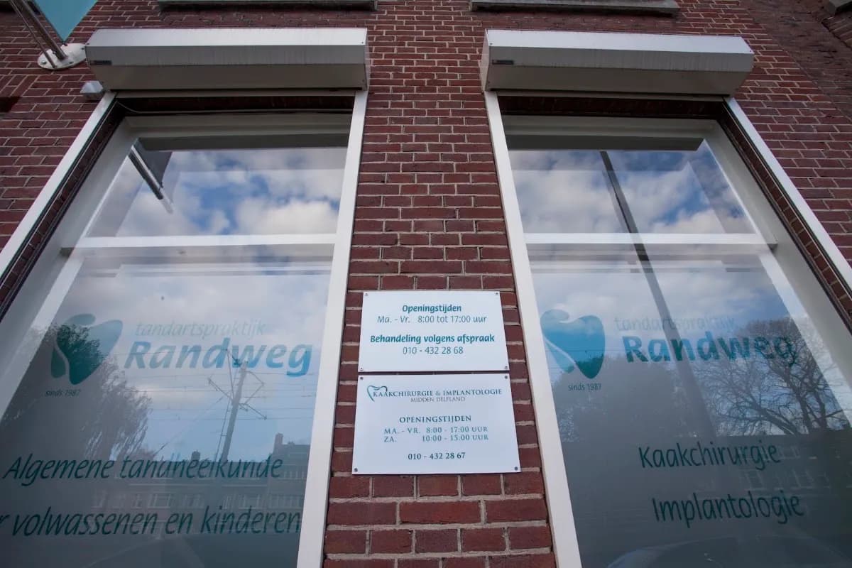 Kaakchirurgie Midden Delfland — foto uit de Google-vermelding van de praktijk