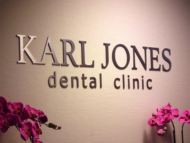 KARL JONES Dental Clinic — foto uit de Google-vermelding van de praktijk