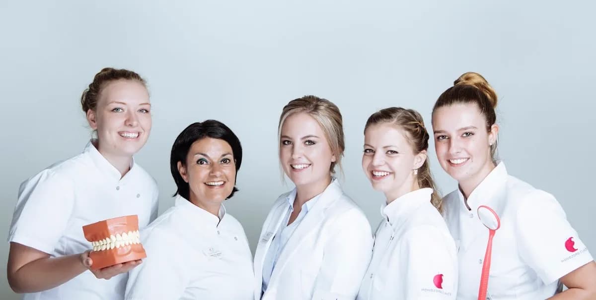 Mondzorg Clinics Den Bosch🦷 — foto uit de Google-vermelding van de praktijk