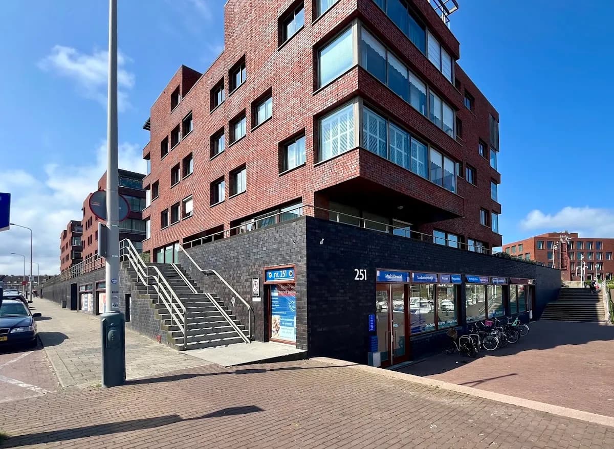 Multi Dental — foto uit de Google-vermelding van de praktijk