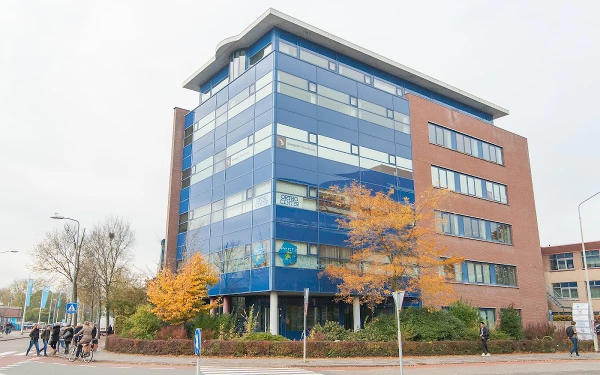Orthocenter Hoorn — foto uit de Google-vermelding van de praktijk