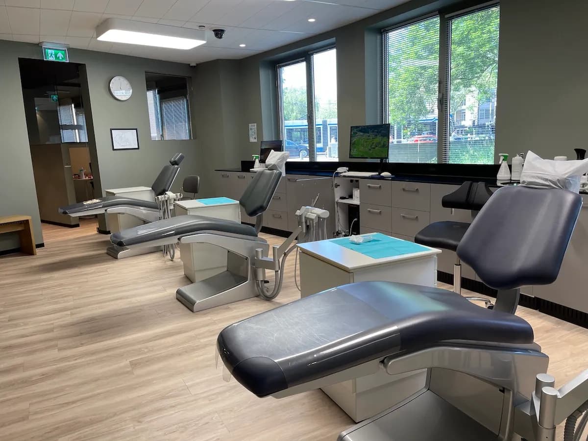 Orthodontiepraktijk Amsterdam Oost — foto uit de Google-vermelding van de praktijk