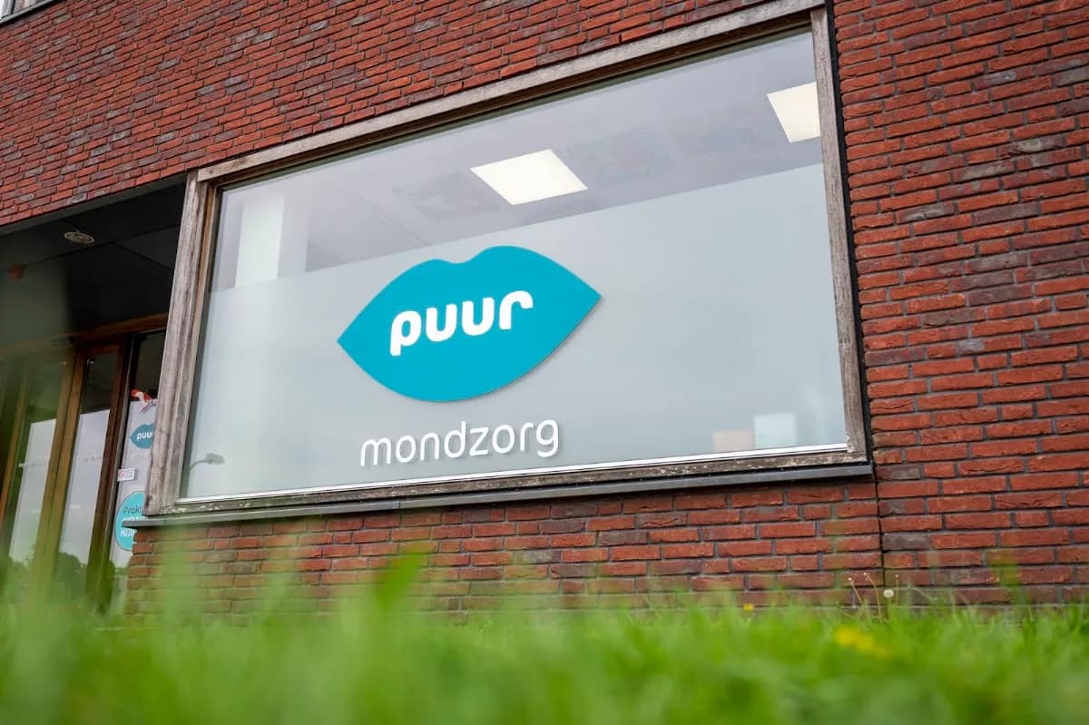 PUUR Mondzorg Emmen — foto uit de Google-vermelding van de praktijk