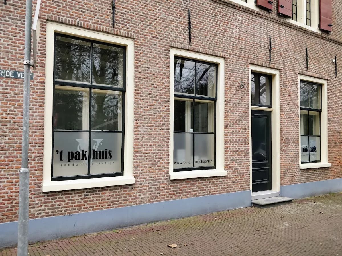 Tandarts 't Pakhuis Hoorn — foto uit de Google-vermelding van de praktijk