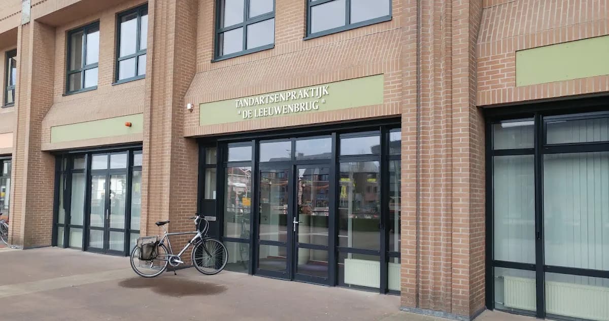 Tandartsenpraktijk De Leeuwenbrug — foto uit de Google-vermelding van de praktijk