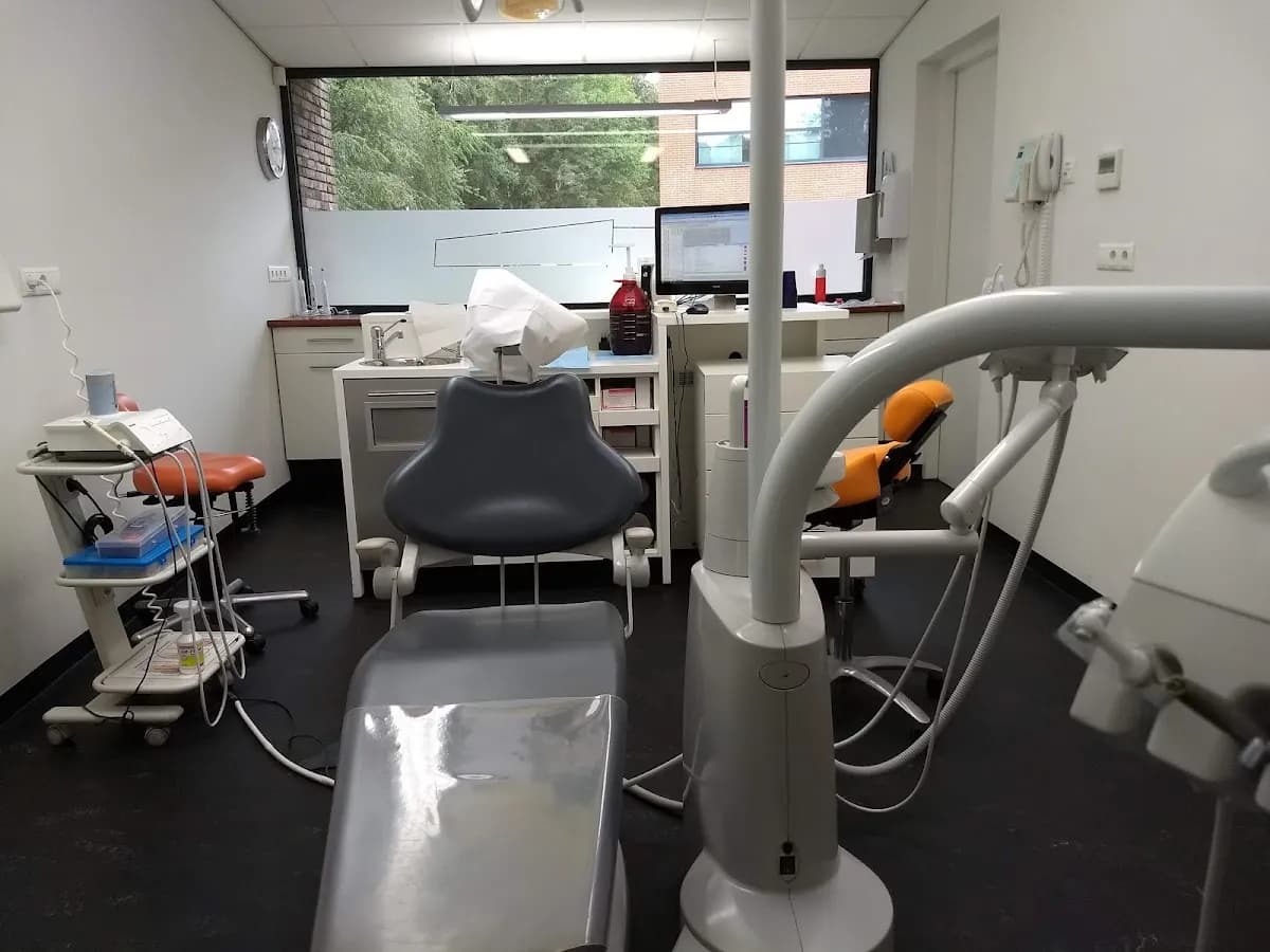 Tandartsenpraktijk Dentis — foto uit de Google-vermelding van de praktijk