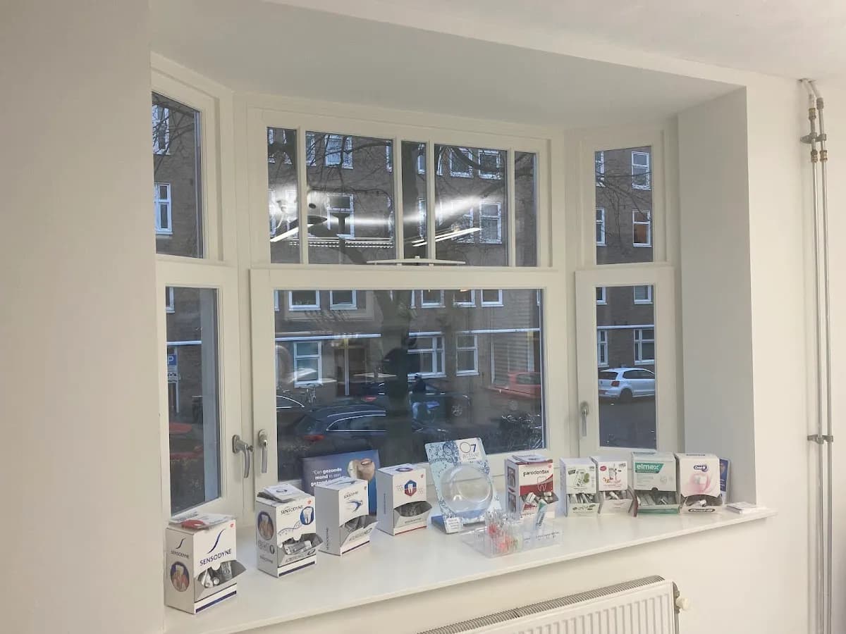 Tandartspraktijk Bos en Lommer — foto uit de Google-vermelding van de praktijk
