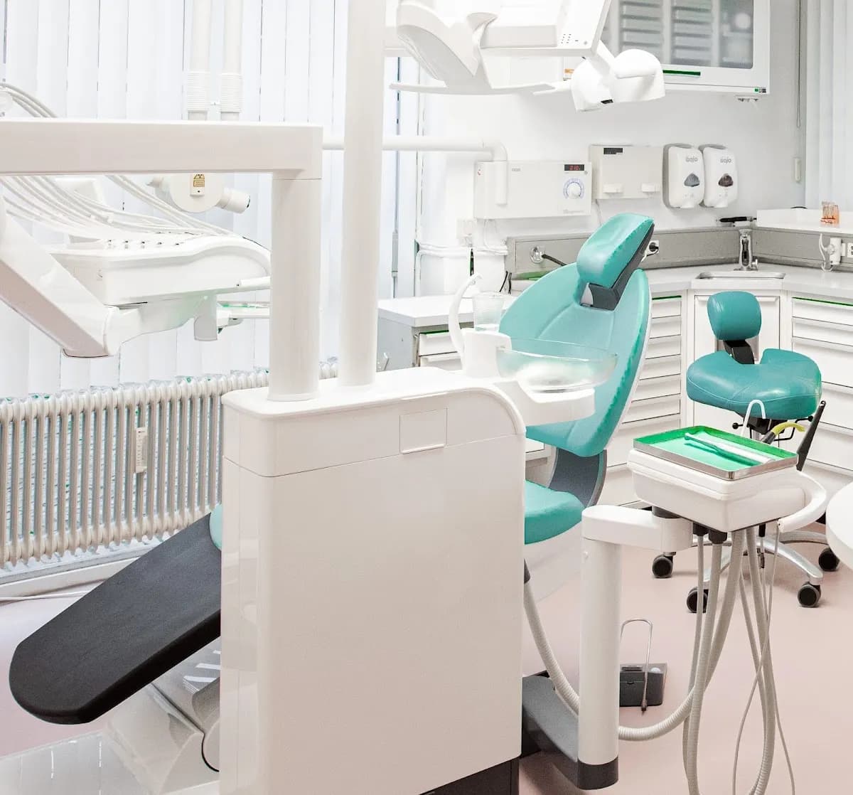 Tandartspraktijk KARICLINIC — foto uit de Google-vermelding van de praktijk