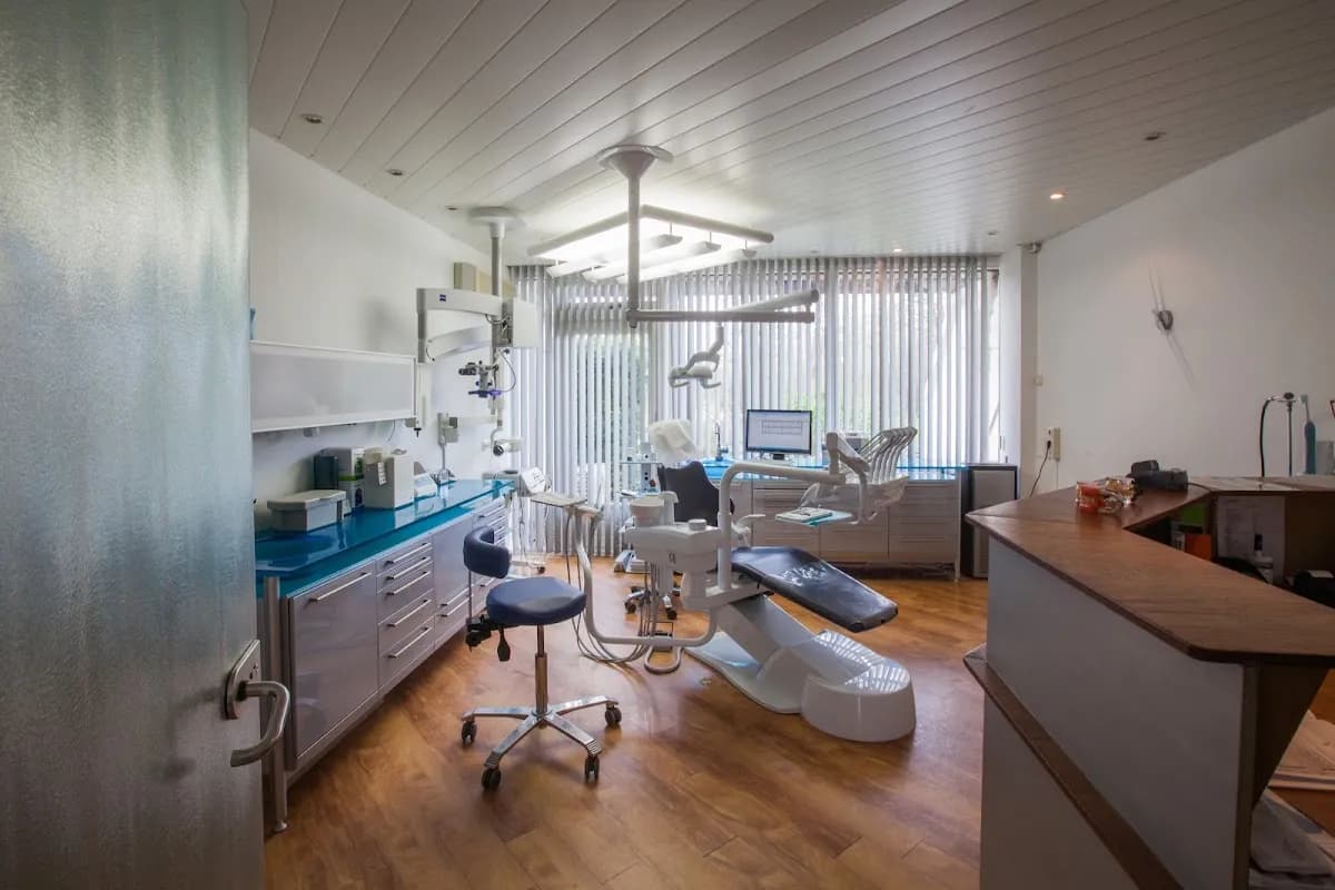 Tandartspraktijk Olman — foto uit de Google-vermelding van de praktijk