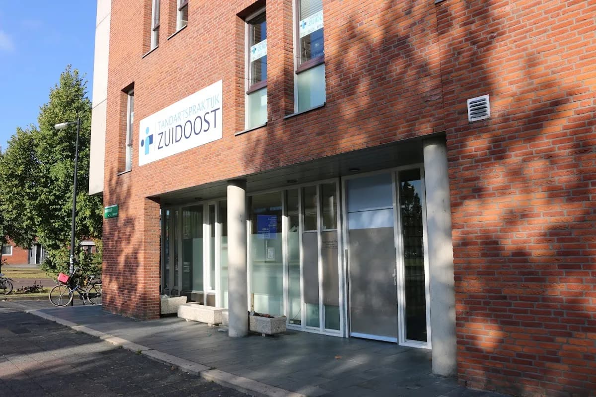 Tandartspraktijk Zuidoost I Bijlmerdreef — foto uit de Google-vermelding van de praktijk