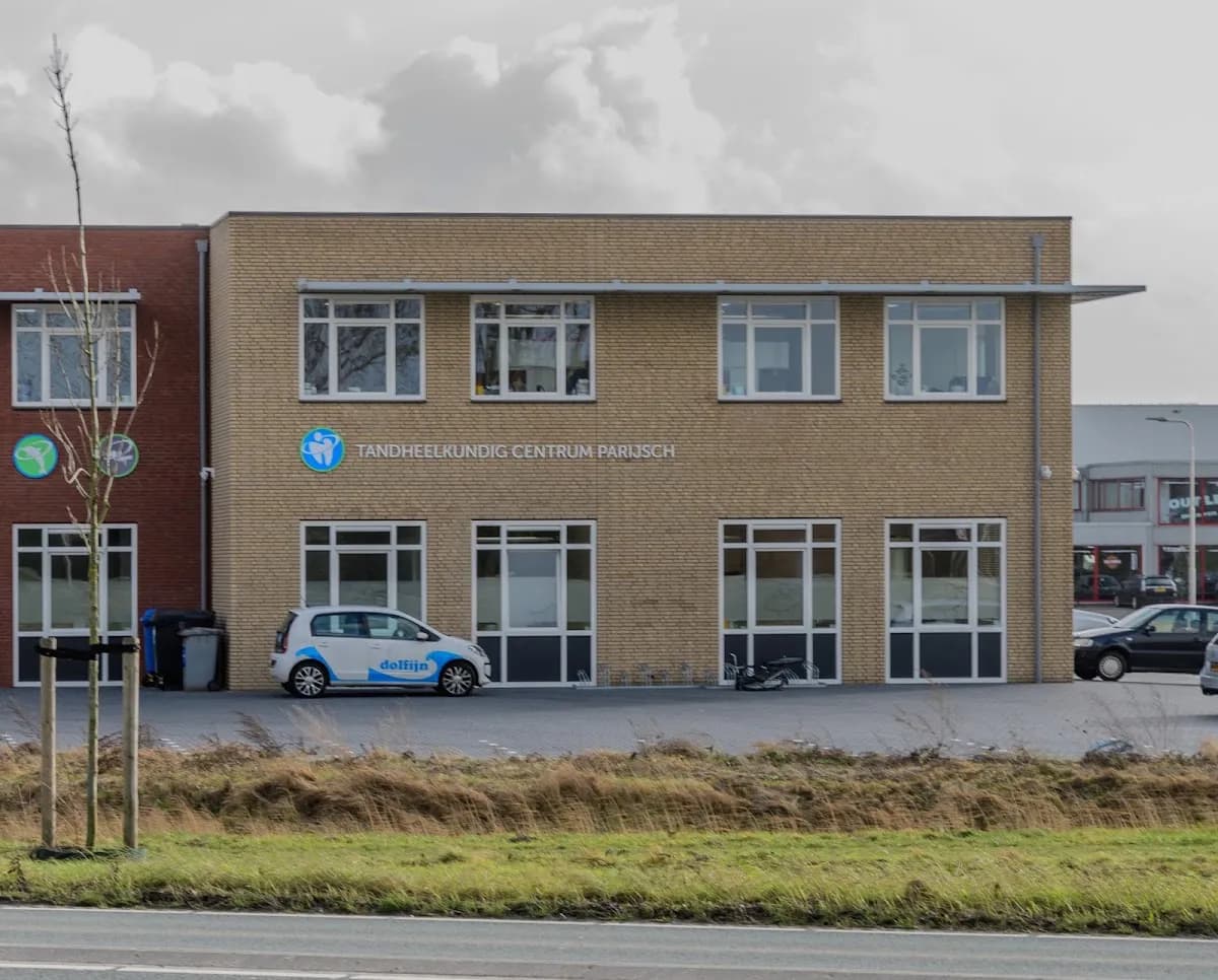 Tandheelkundig Centrum Parijsch — foto uit de Google-vermelding van de praktijk