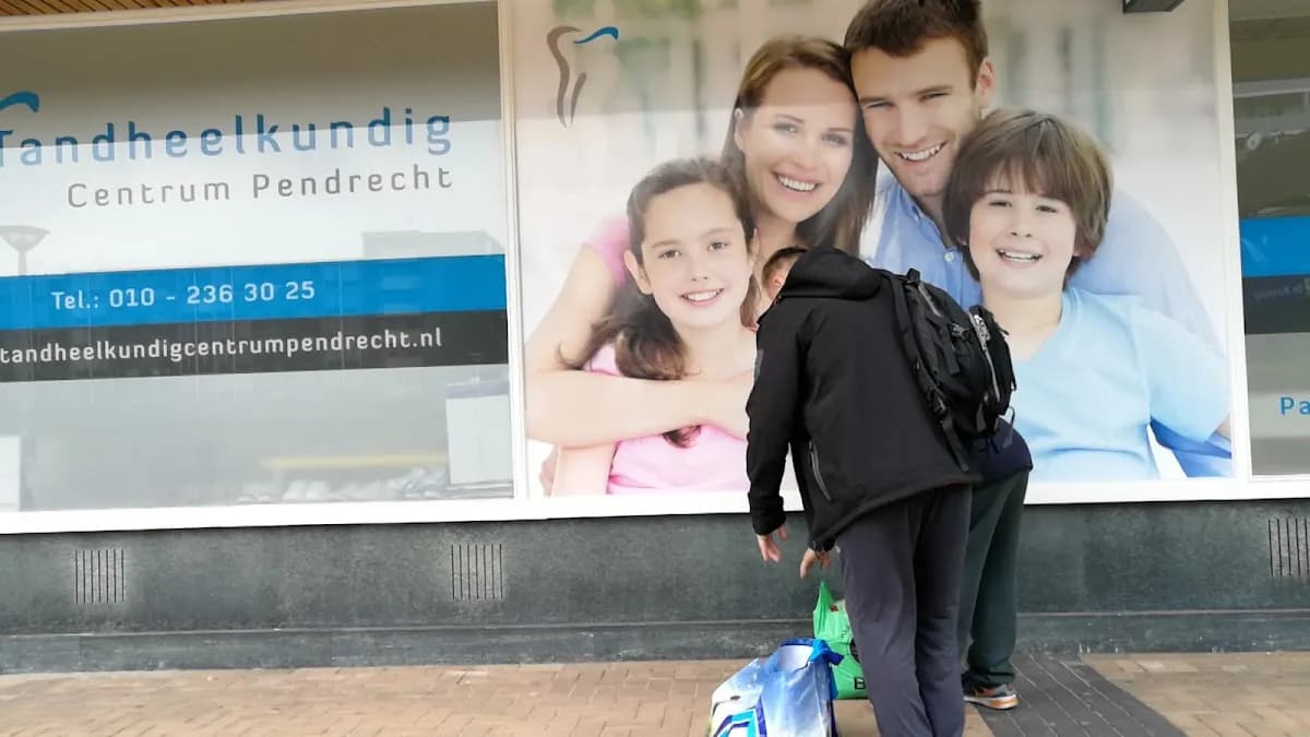 Tandheelkundig Centrum Pendrecht — foto uit de Google-vermelding van de praktijk