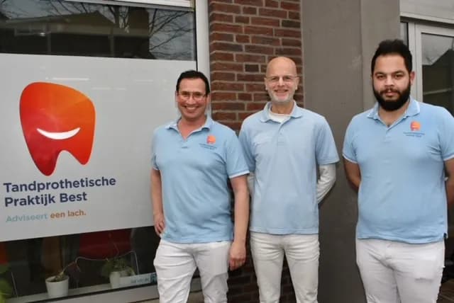 Tandprothetische Praktijk Best — foto uit de Google-vermelding van de praktijk