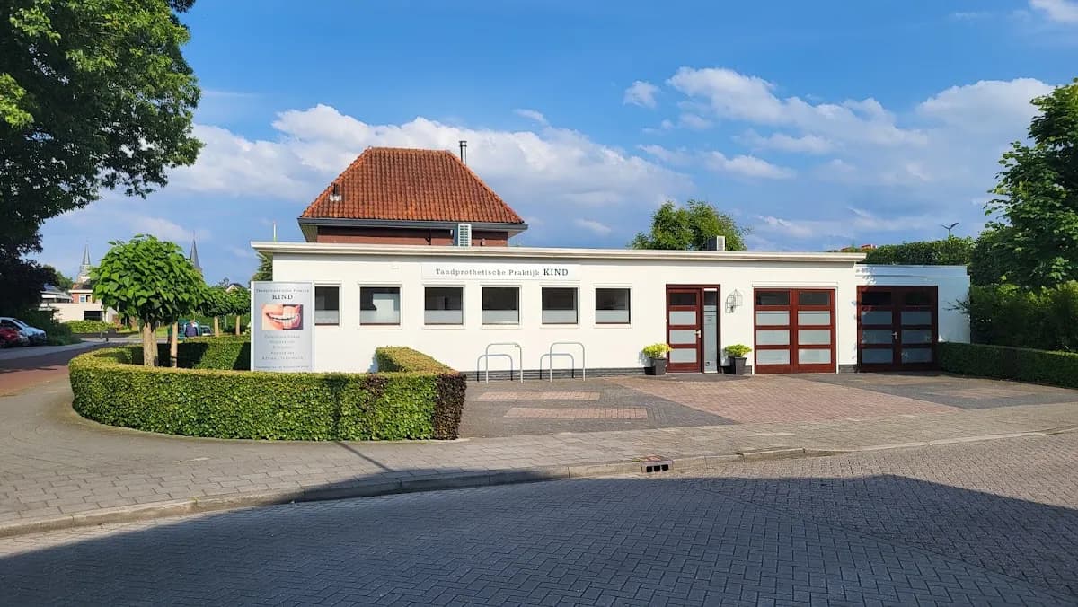 Tandprothetische Praktijk Kind — foto uit de Google-vermelding van de praktijk