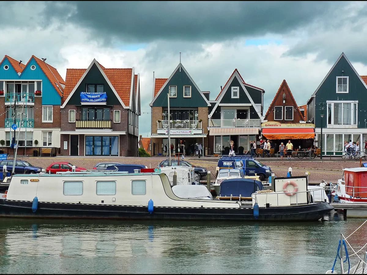 Volendam: een museum over het vissersdorp in een historisch pand aan de dijk