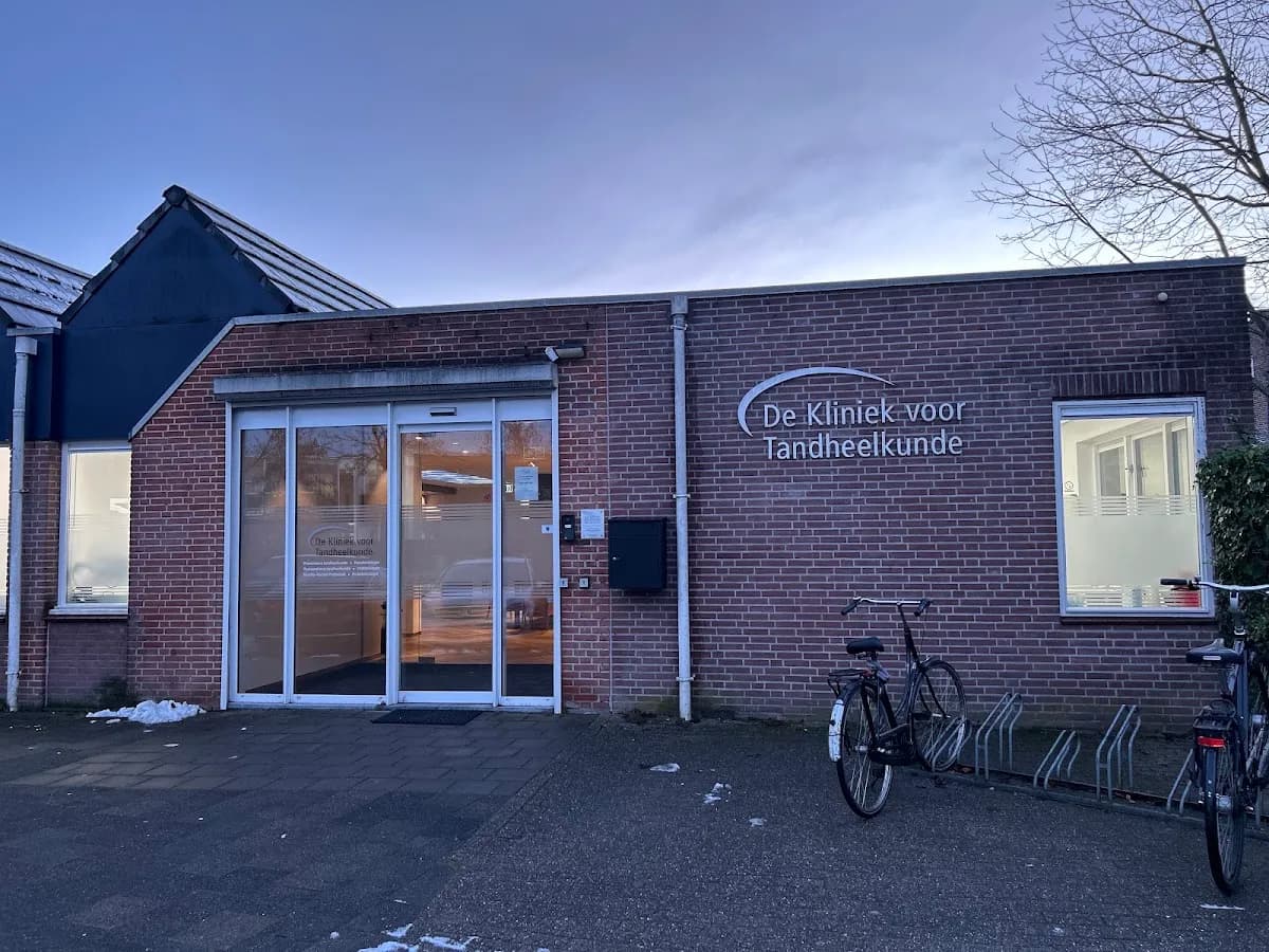 De Kliniek voor Tandheelkunde — foto uit de Google-vermelding van de praktijk