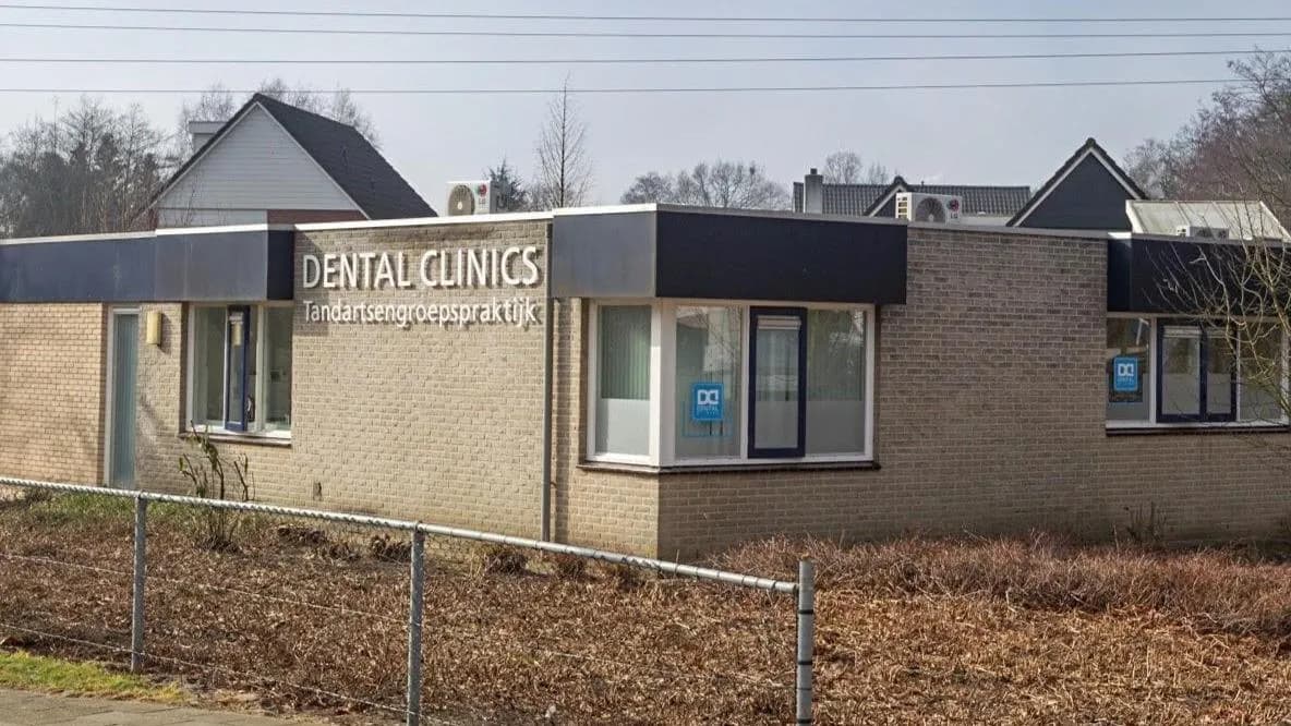 Dental Clinics Almelo — foto uit de Google-vermelding van de praktijk
