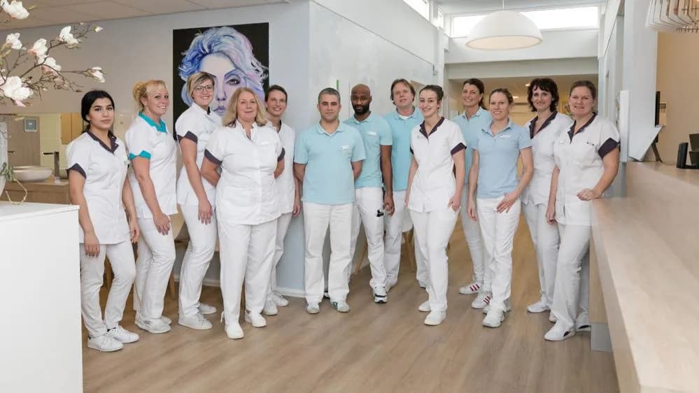 Dental Clinics Almere Doddegrasweg — foto uit de Google-vermelding van de praktijk