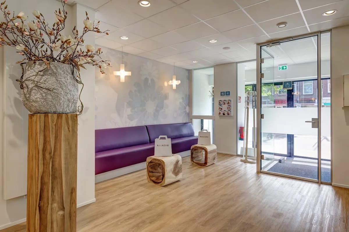 Dental Clinics Den Haag Laan van Meerdervoort — foto uit de Google-vermelding van de praktijk