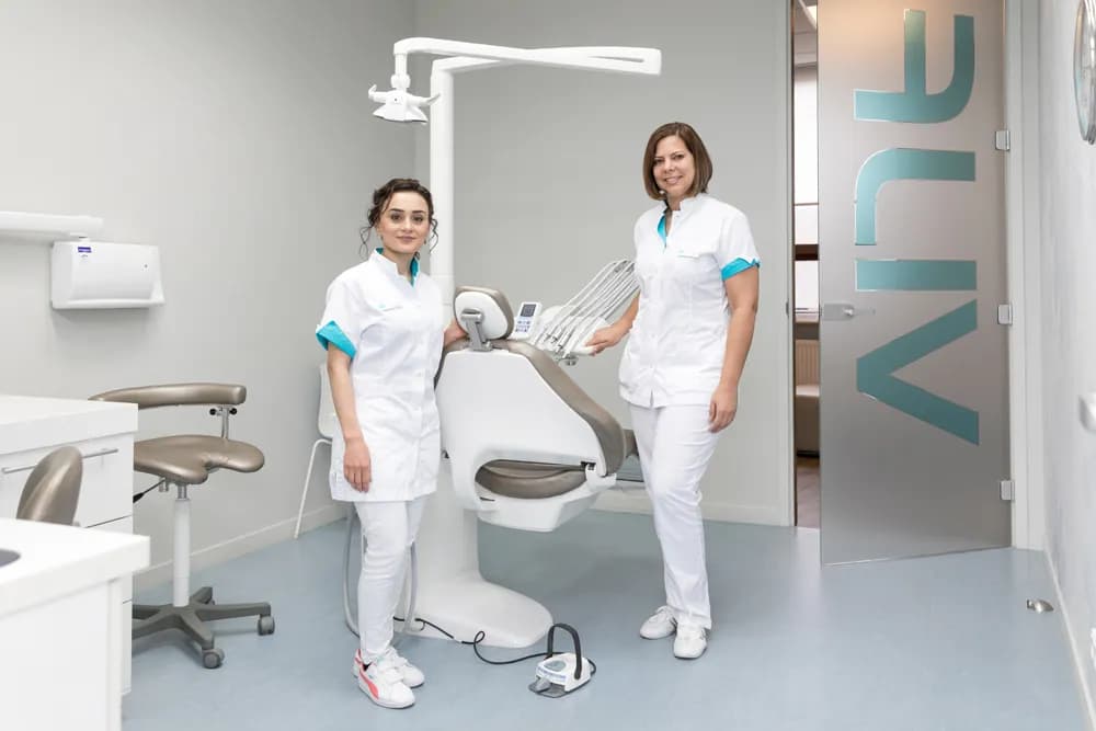 Dental Clinics Enschede — foto uit de Google-vermelding van de praktijk
