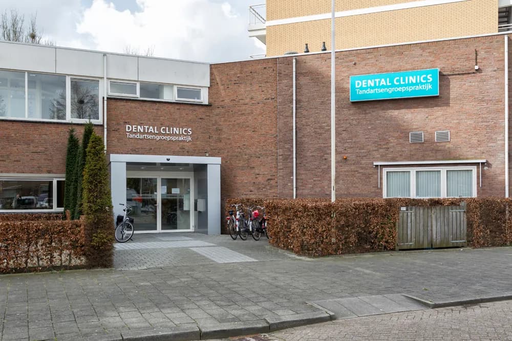 Dental Clinics Ridderkerk — foto uit de Google-vermelding van de praktijk