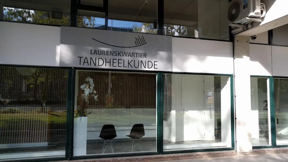 Laurenskwartier Tandheelkunde — foto uit de Google-vermelding van de praktijk