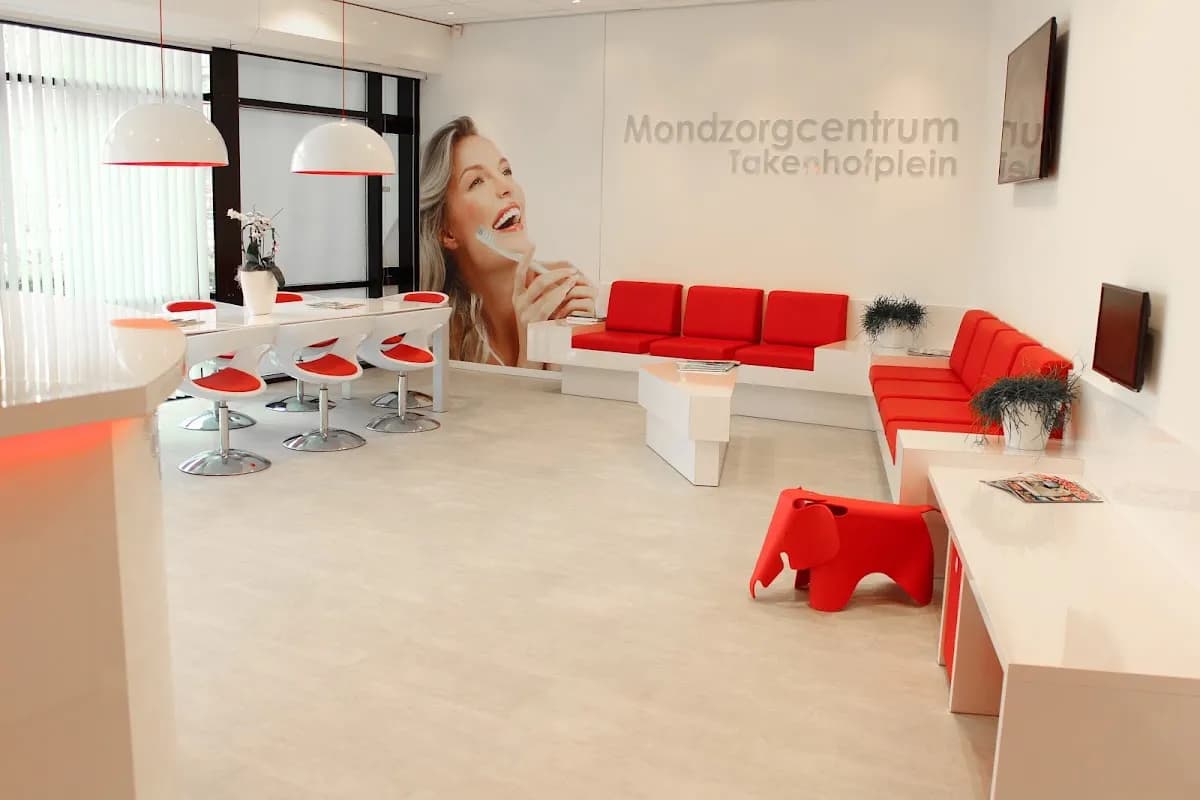 Mondzorgcentrum Takenhofplein — foto uit de Google-vermelding van de praktijk