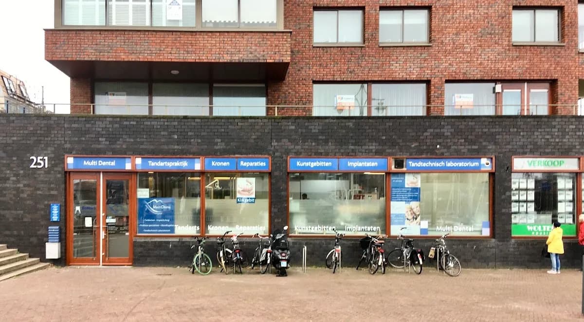 Multi Dental — foto uit de Google-vermelding van de praktijk