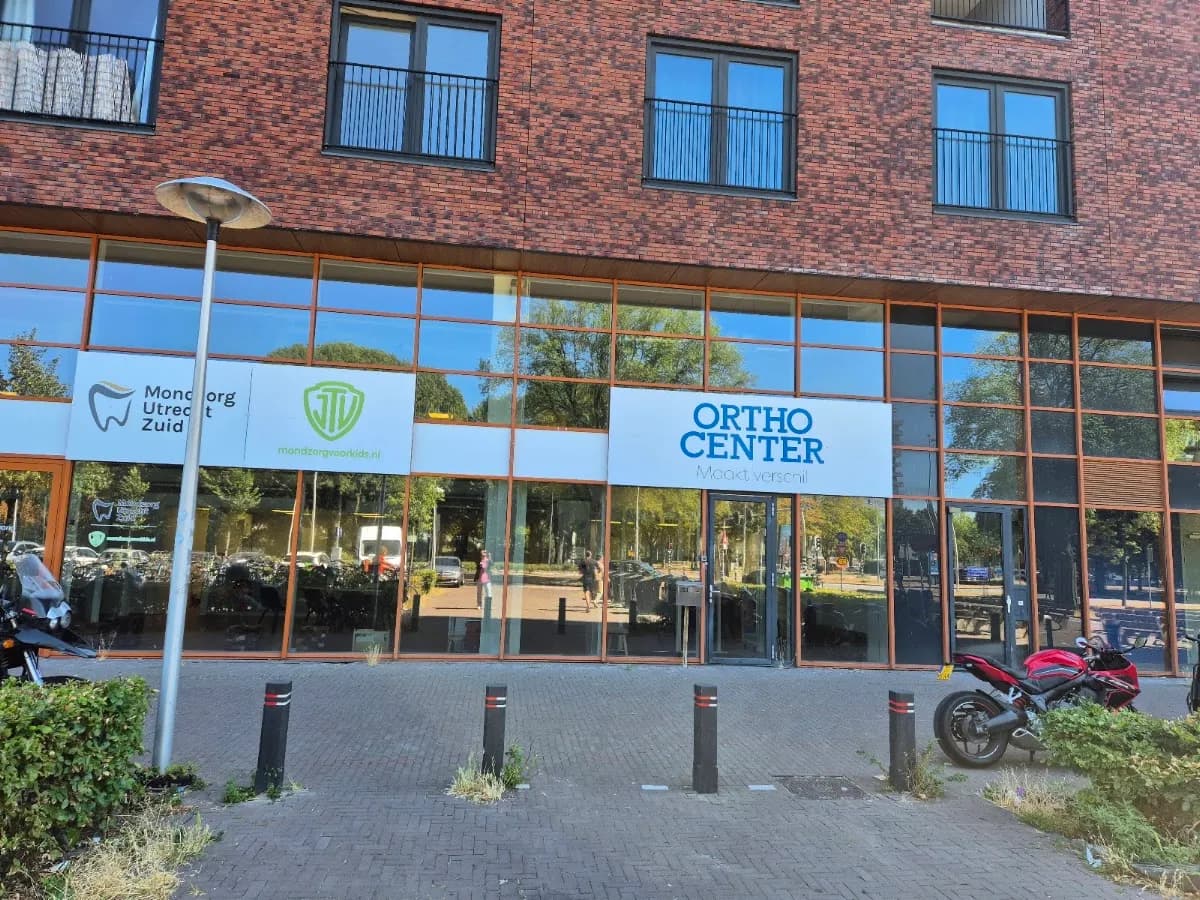 Orthocenter Utrecht Europaplein — foto uit de Google-vermelding van de praktijk