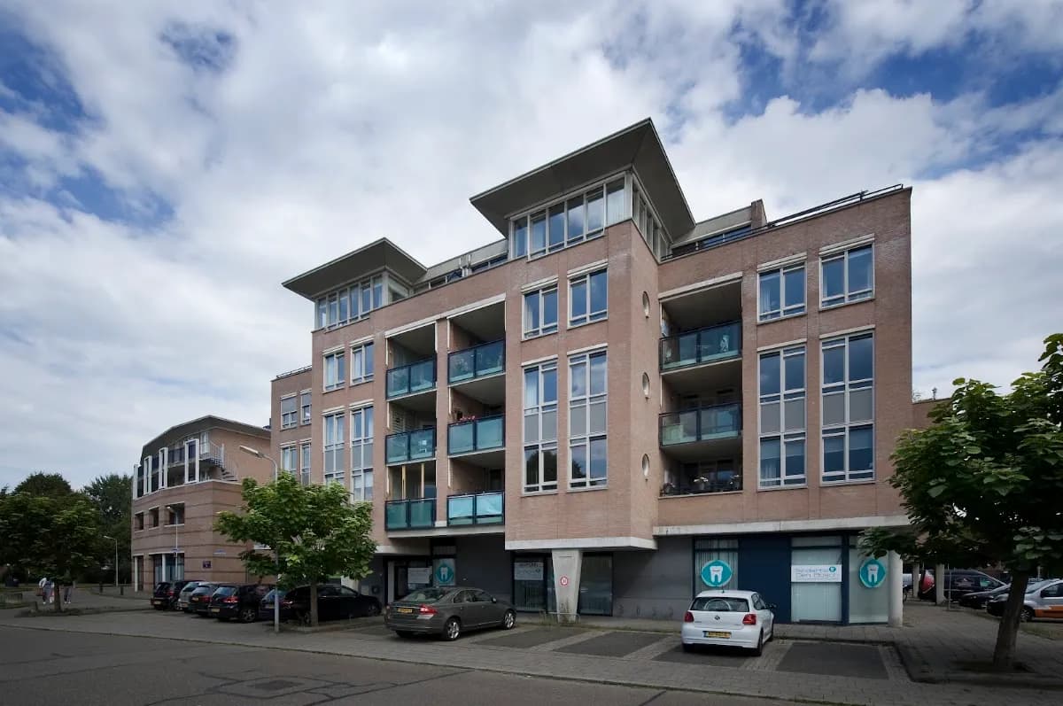 Tandarts Den Bosch: Mondzorgkliniek en Verwijspraktijk voor Implantologie — foto uit de Google-vermelding van de praktijk