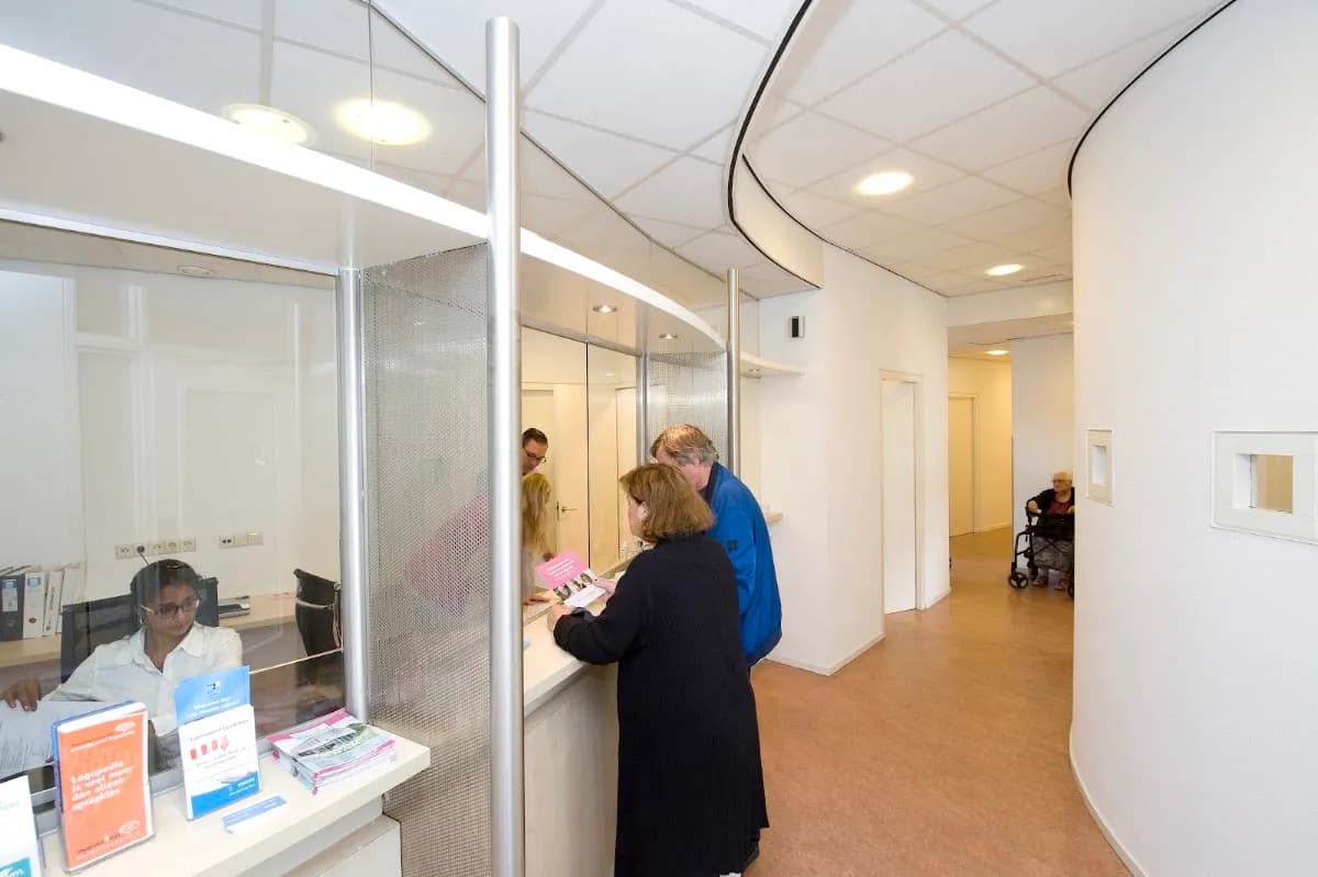 Tandarts Den Bosch: Mondzorgkliniek en Verwijspraktijk voor Implantologie — foto uit de Google-vermelding van de praktijk