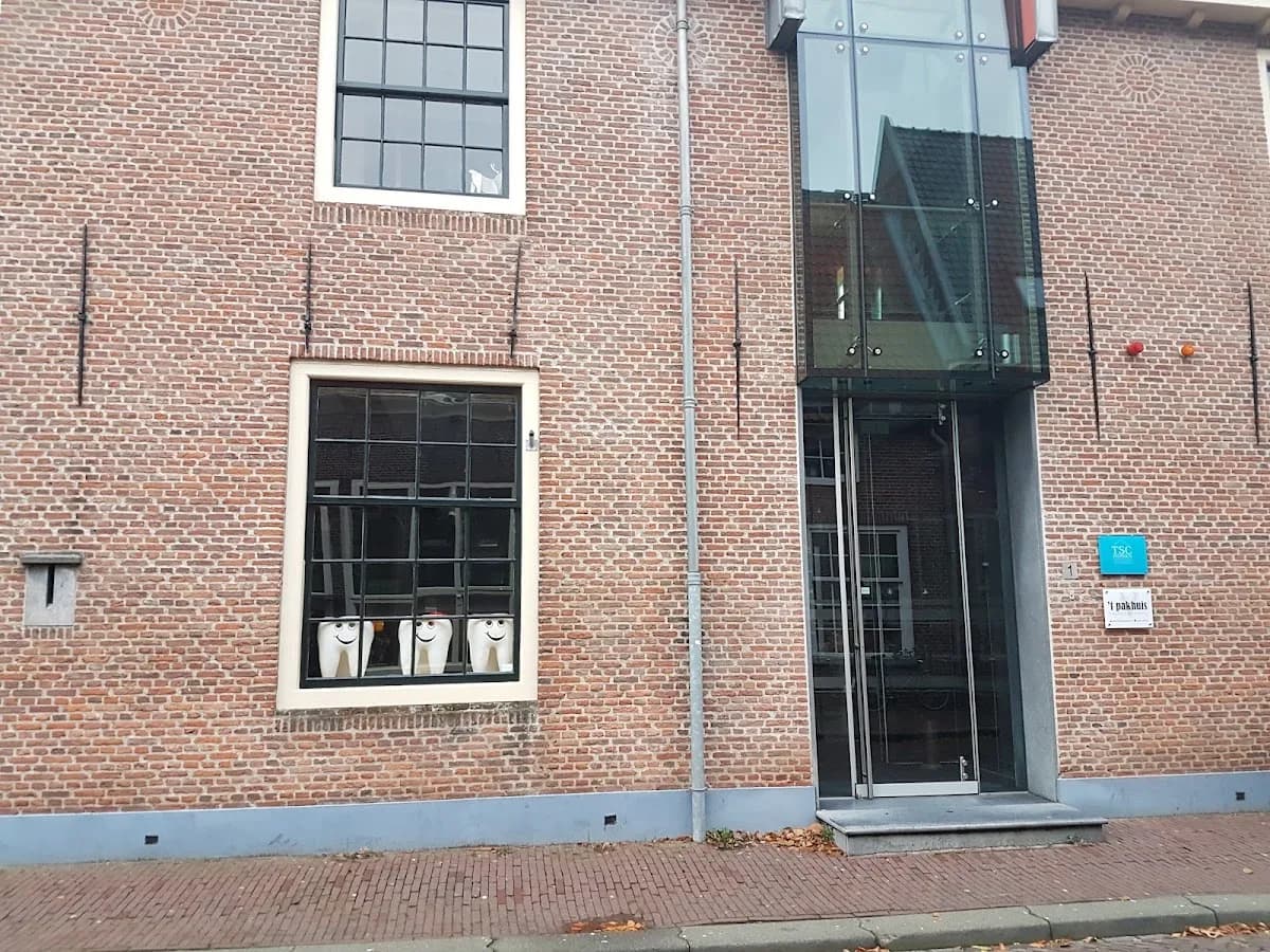 Tandarts 't Pakhuis Hoorn — foto uit de Google-vermelding van de praktijk