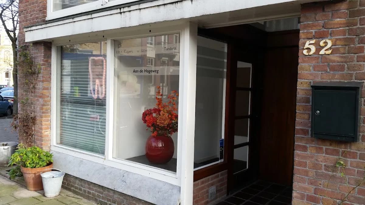 Tandartspraktijk aan de Hogeweg — foto uit de Google-vermelding van de praktijk