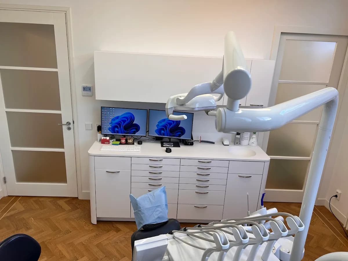 Tandartspraktijk Heemraadssingel — foto uit de Google-vermelding van de praktijk