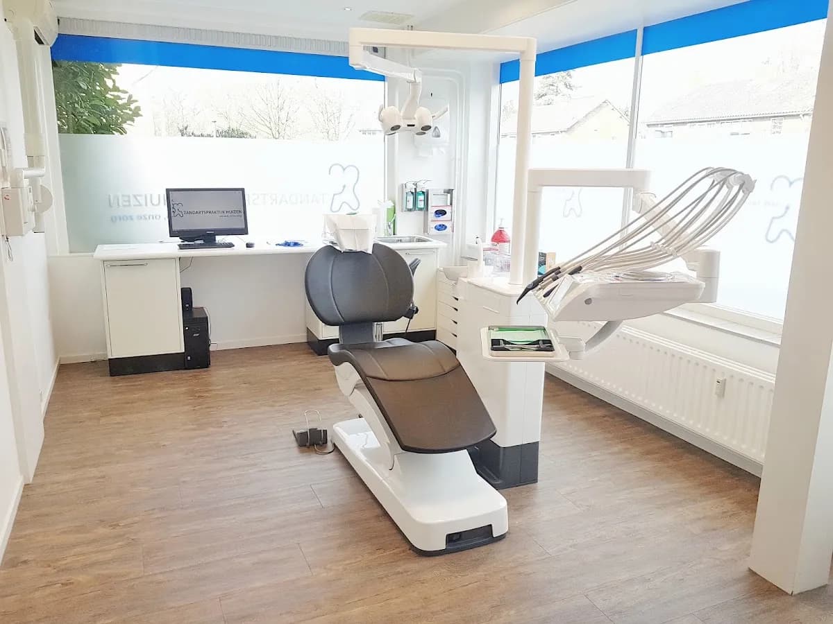 Tandartspraktijk Huizen — foto uit de Google-vermelding van de praktijk