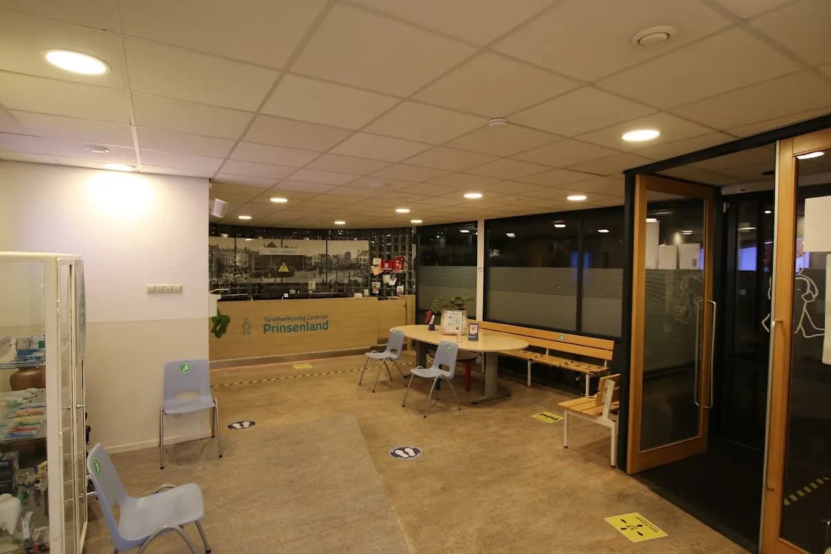 Tandheelkundig Centrum Prinsenland — foto uit de Google-vermelding van de praktijk