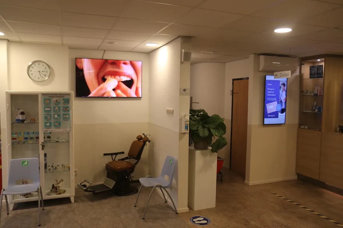 Tandheelkundig Centrum Prinsenland — foto uit de Google-vermelding van de praktijk