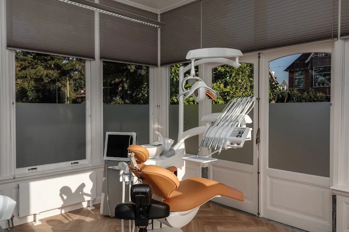 Tandheelkundig Centrum — foto uit de Google-vermelding van de praktijk